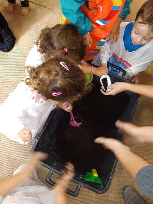 Messy Play... μια νέα δραστηριότητα!!!!!!!
